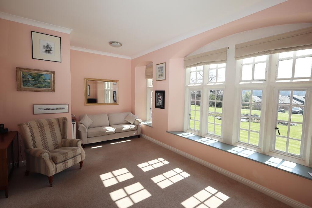 Lower Chapel Court, South Horrington Village photo 2