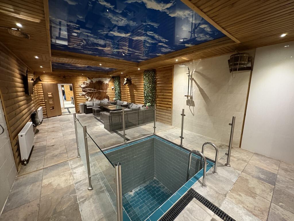 Main image of property: Rear Of 239 High Street, Solomons Road, Chatham, Kent, ME4 4BQ