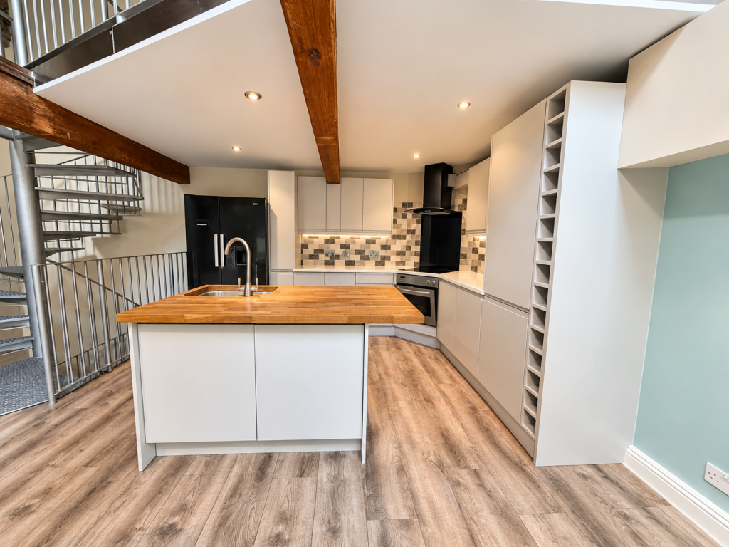 Apartment in Bradford - View 4
