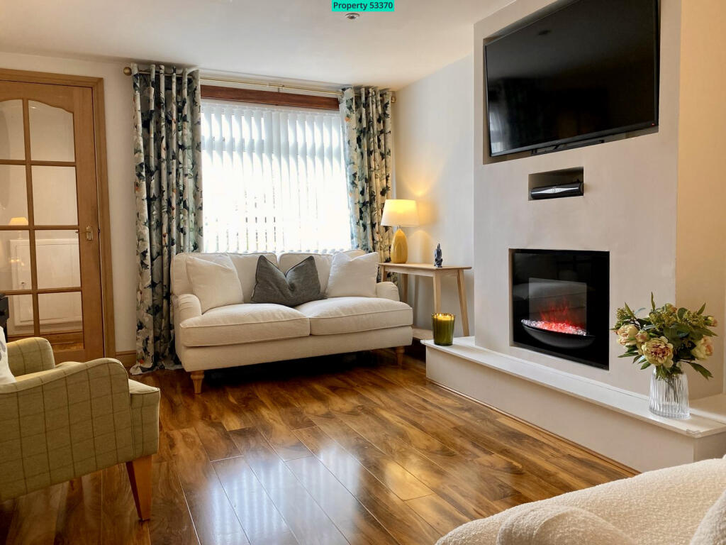 Main image of property: Limebank Park, East Calder, Livingston, EH53