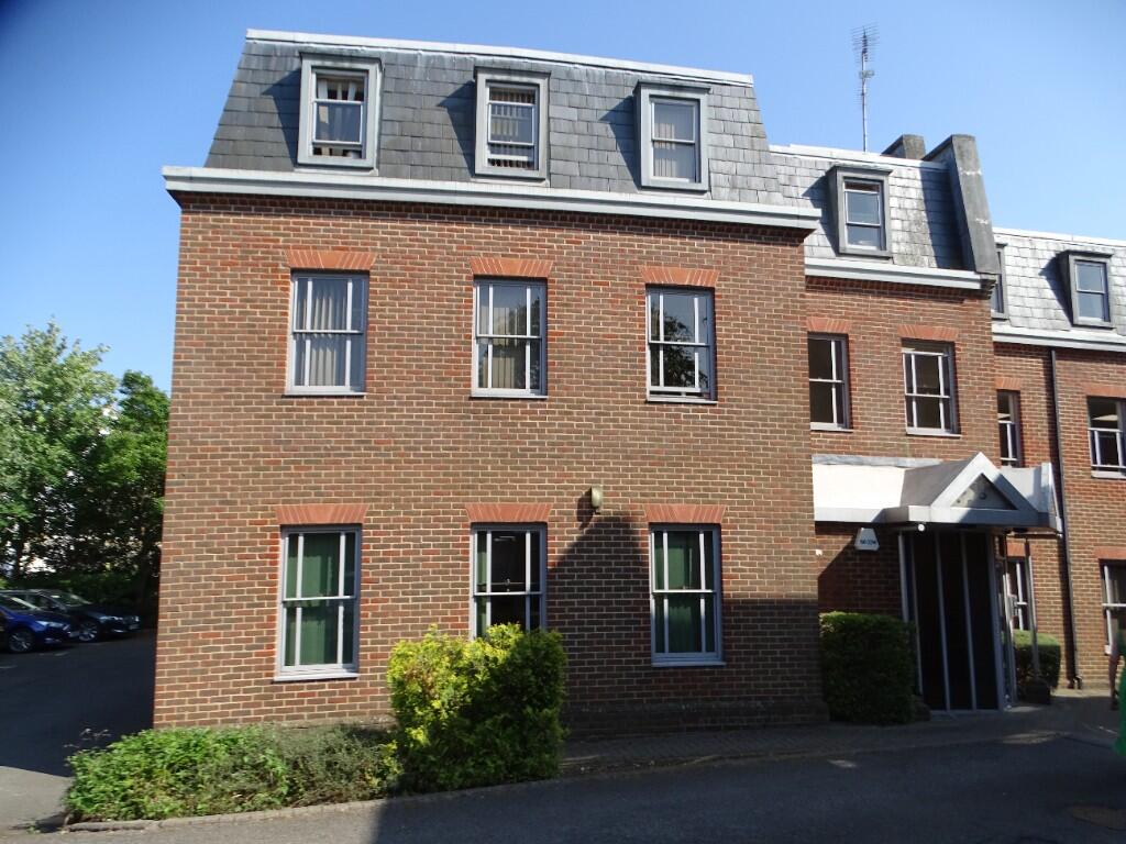 Additional image 3 of 5 Kinsbourne Court, 96/100 Luton Road, Harpenden, AL5 3BL