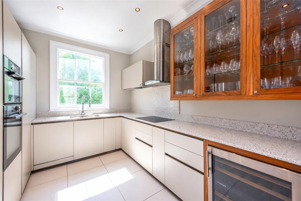 Apartment in London, Lot's Village, Earl's Court - View 4