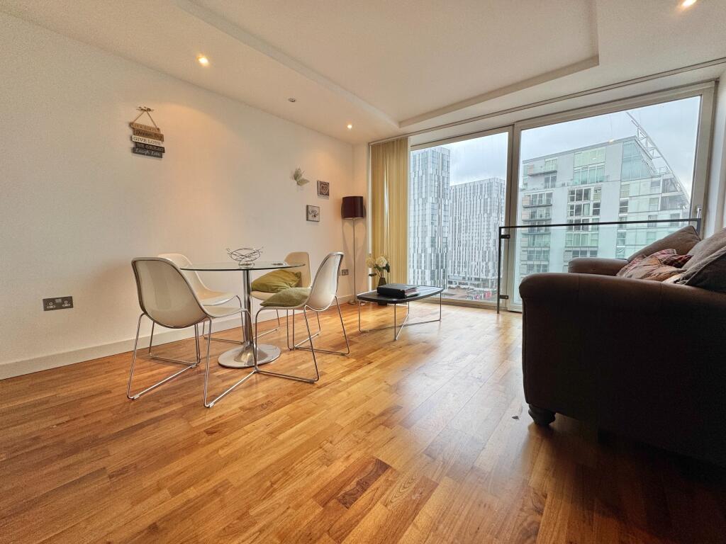 94 The Quays, Salford, M50 photo 3