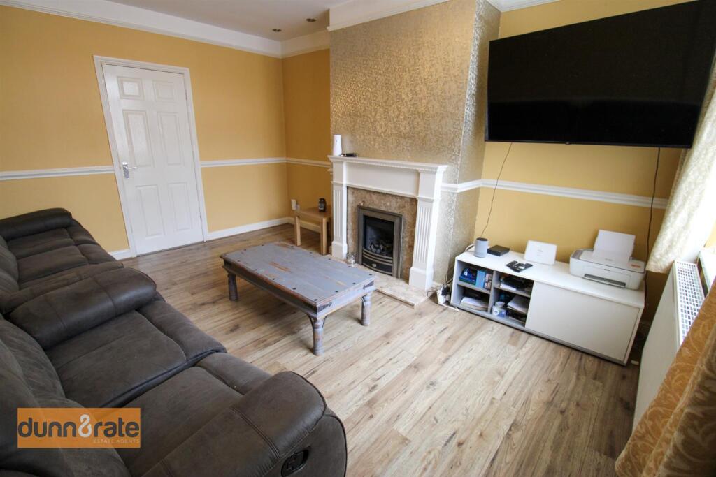 House in Stoke-on-Trent - View 3