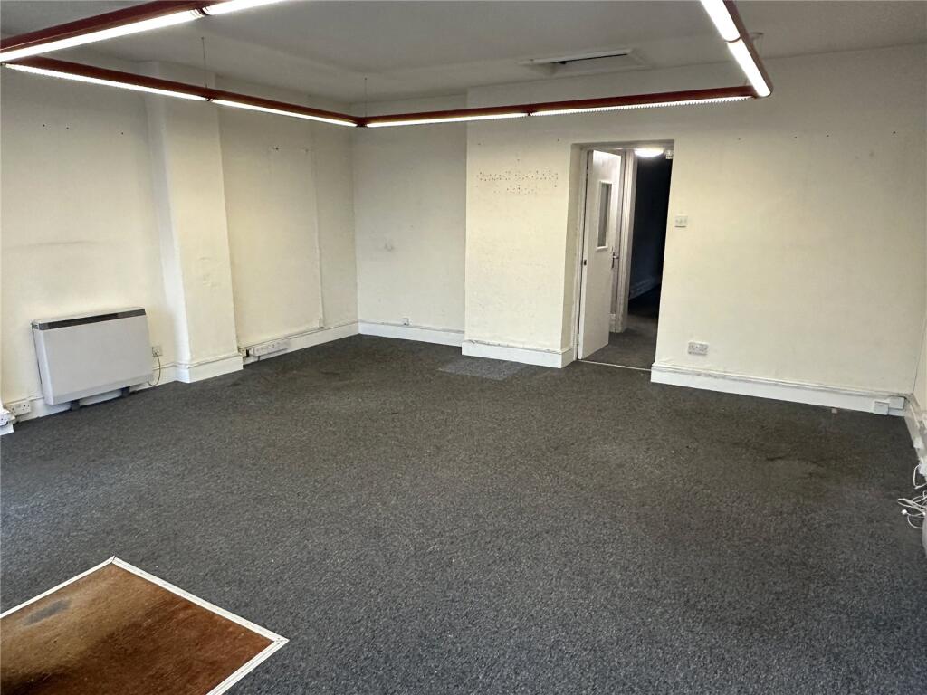 House in Llandrindod - View 3