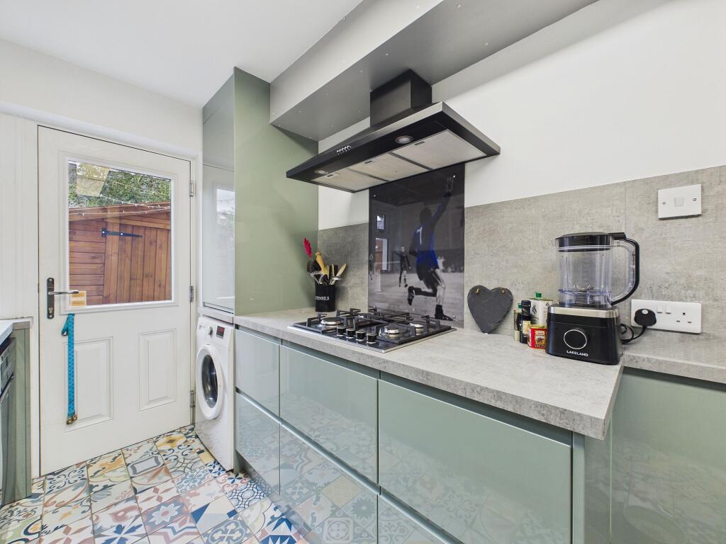 Apartment in Chester - View 5