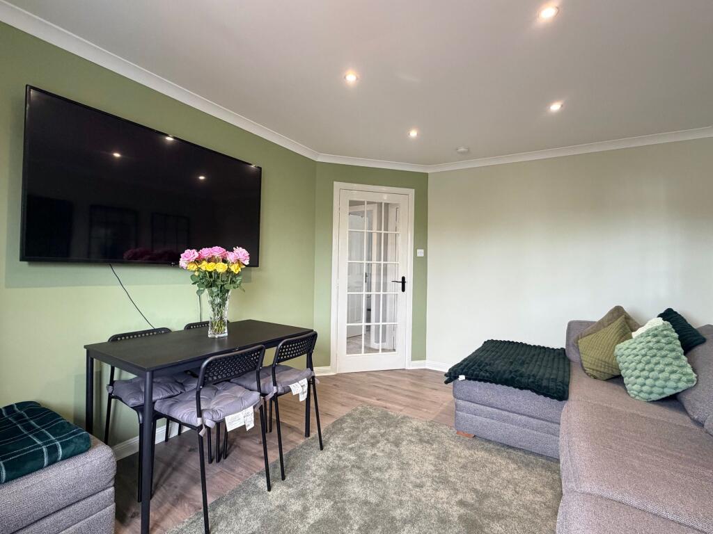 Elm Way, Cambuslang, G72 photo 4