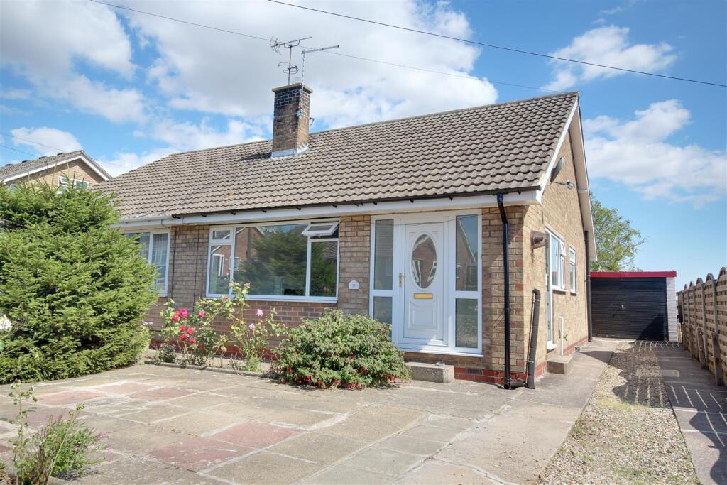 2-bed semi-detached on Ellerker Rise, Willerby, £209,950