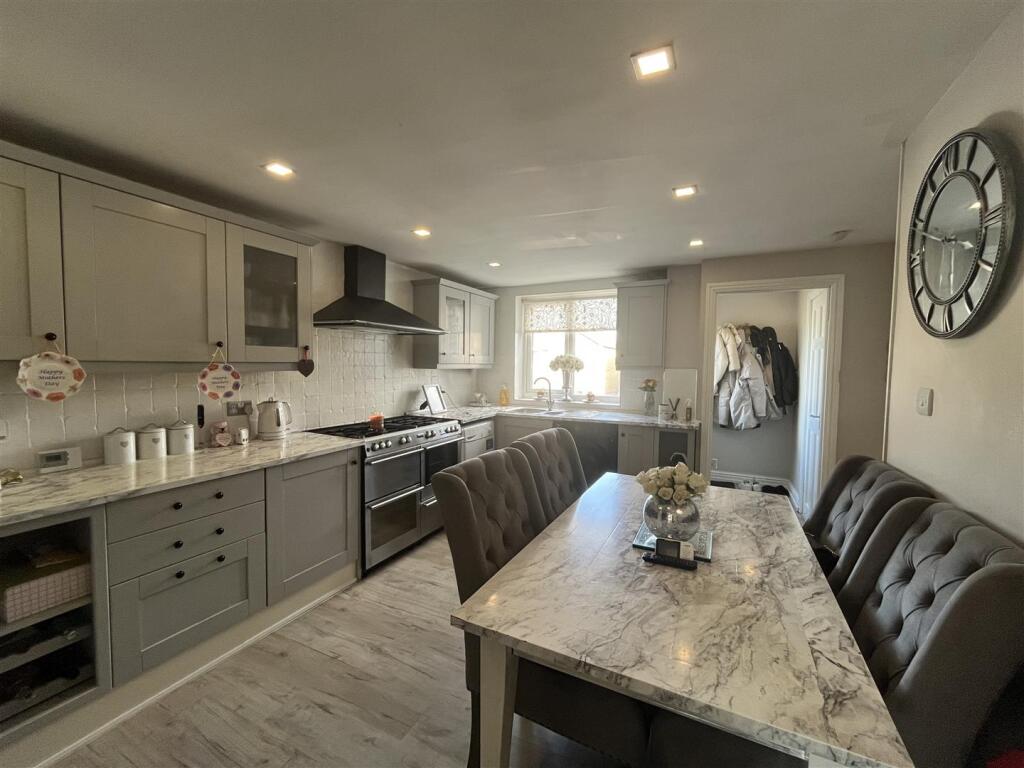 Additional image 5 of South Street, Oakenshaw, Bradford