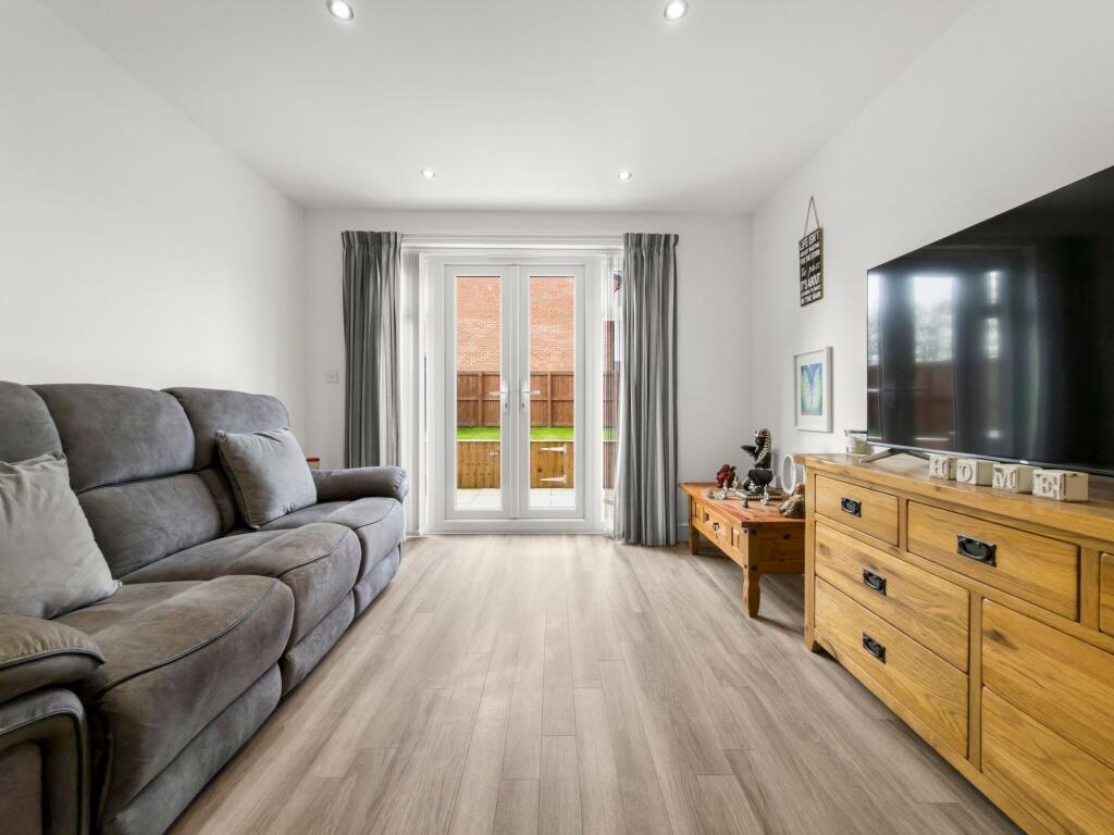 House in West Lancashire, Ormskirk - More