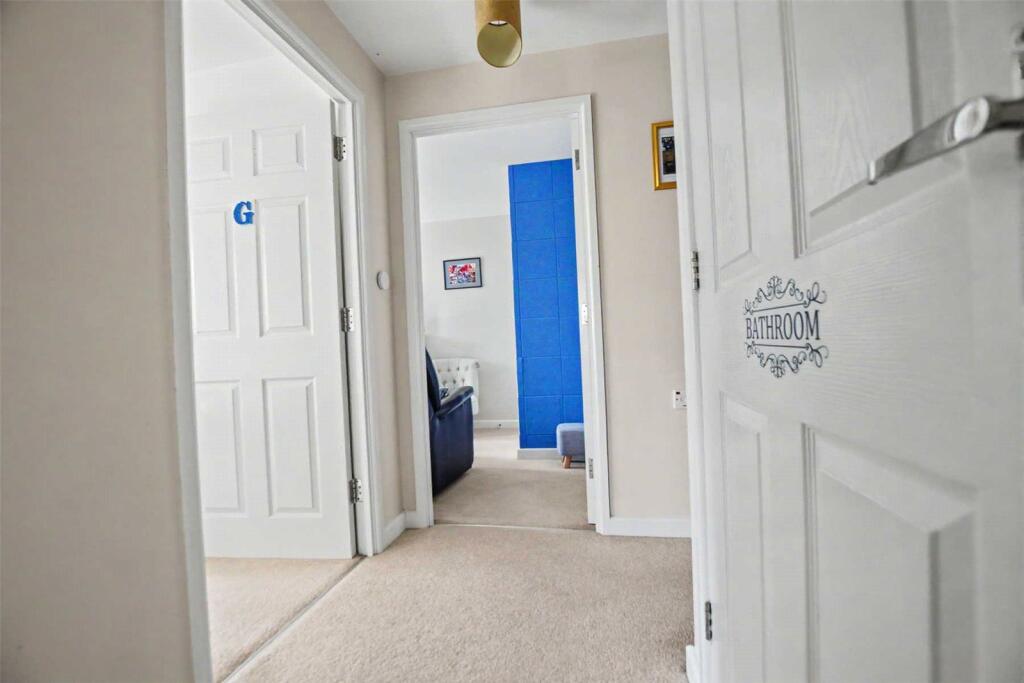 Apartment in East Hampshire, Alton - View 5