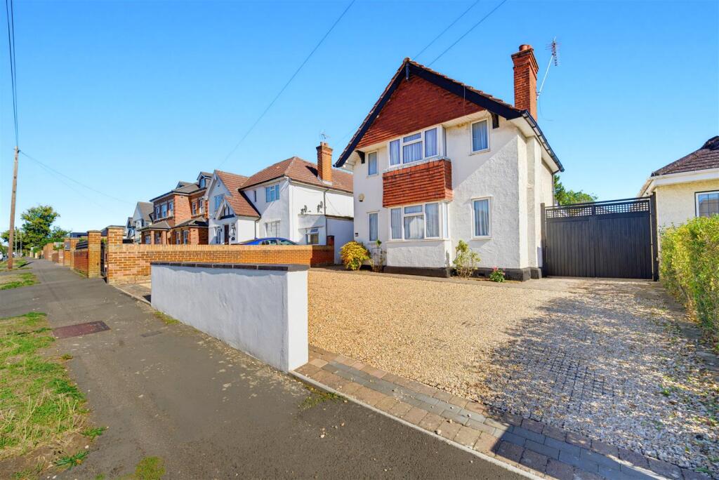 Main image of property: Syke Ings, Iver