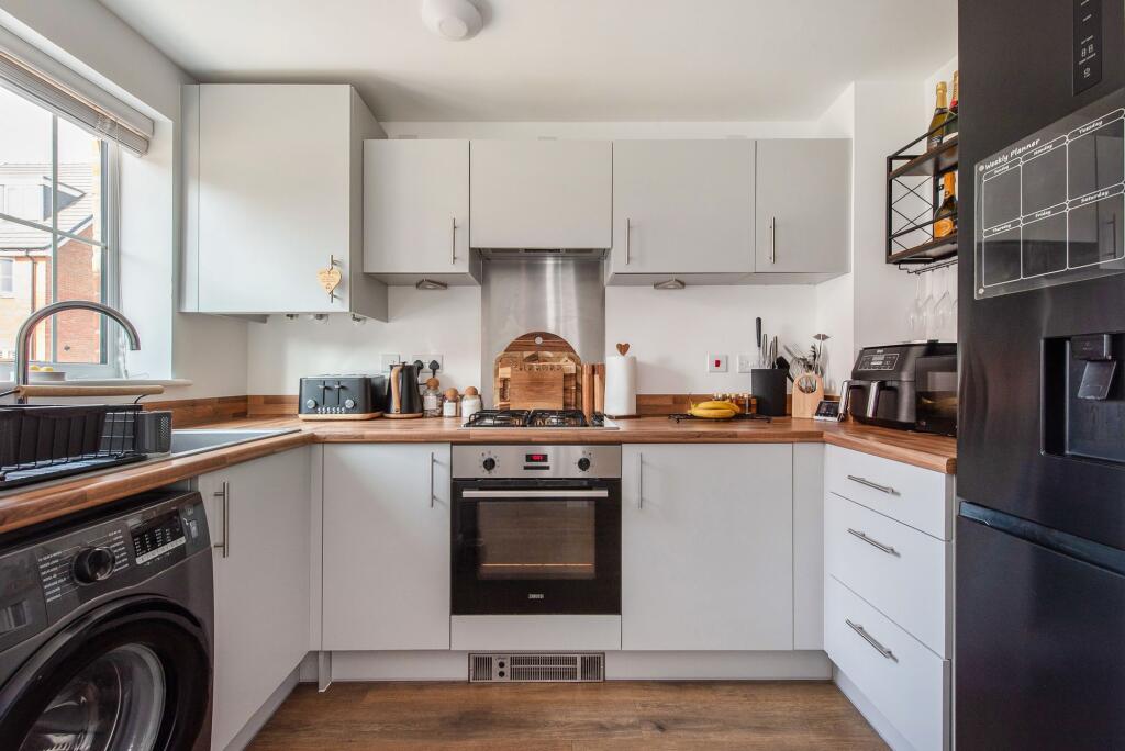 House in Portsmouth - View 5
