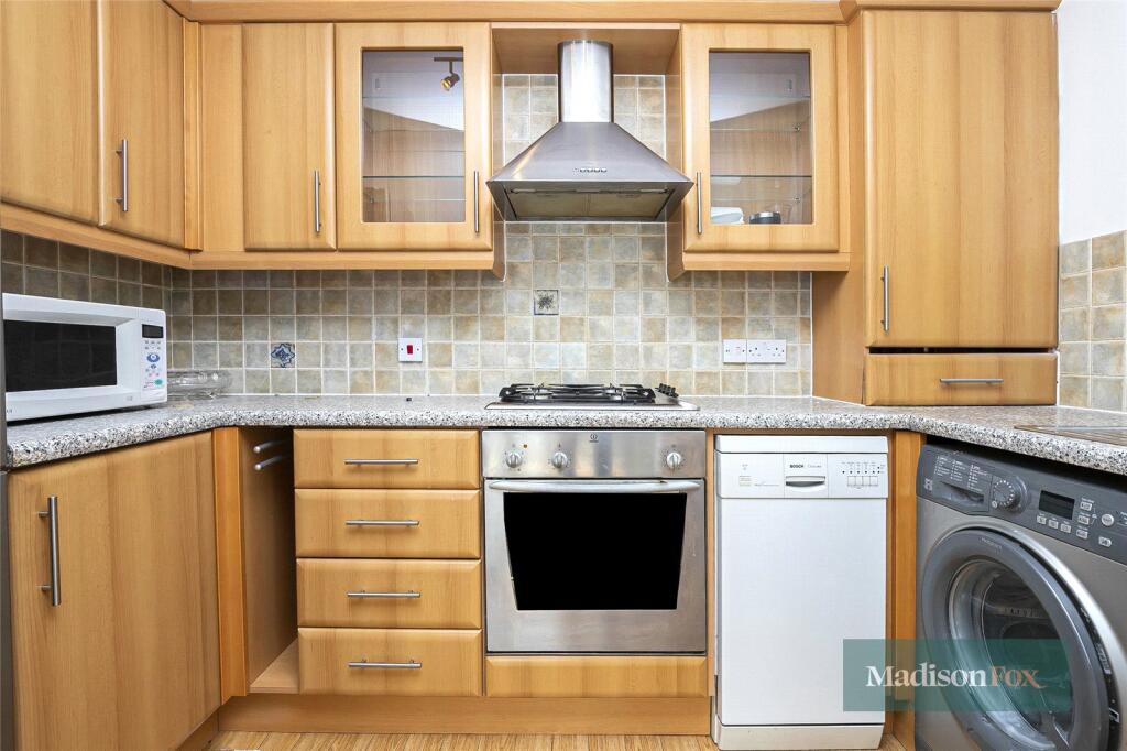 Apartment in London - More