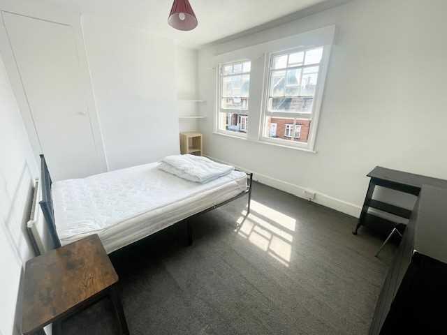 4 bedroom house for rent