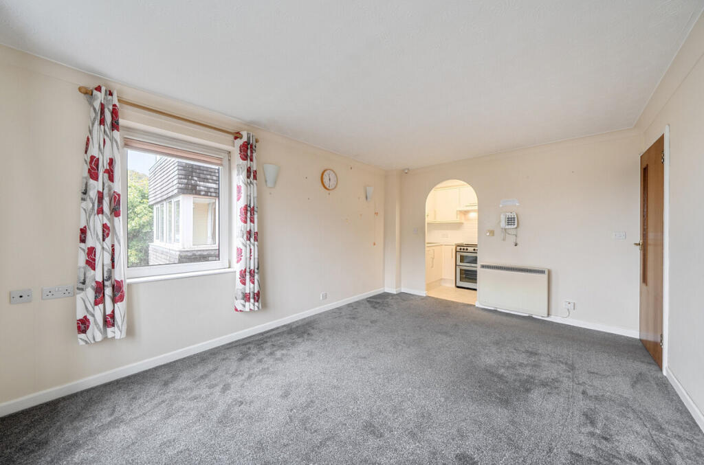 Apartment in Bath, Wincanton - View 4