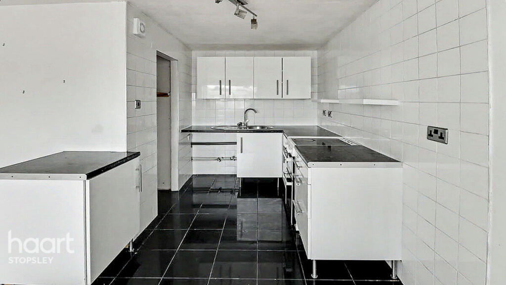 Main image of property: Handcross Road, Luton