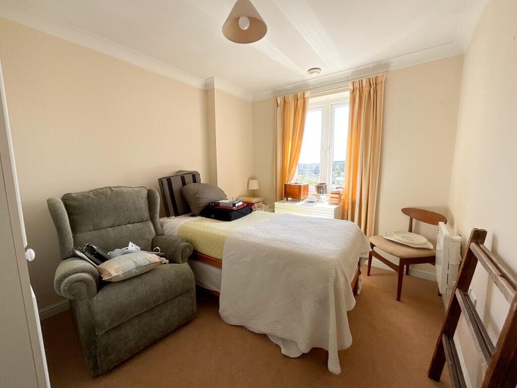 Apartment in Castle Point, Essex - More