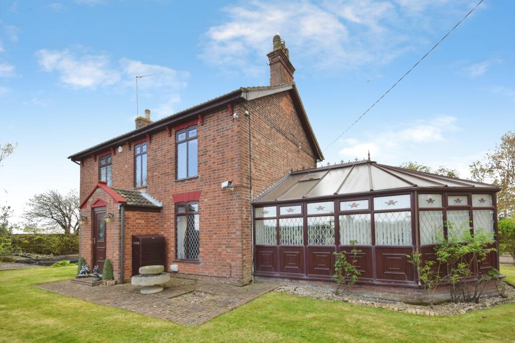 3-bed detached on Bratoft Lane, Burgh Le Marsh, PE24, £450,000