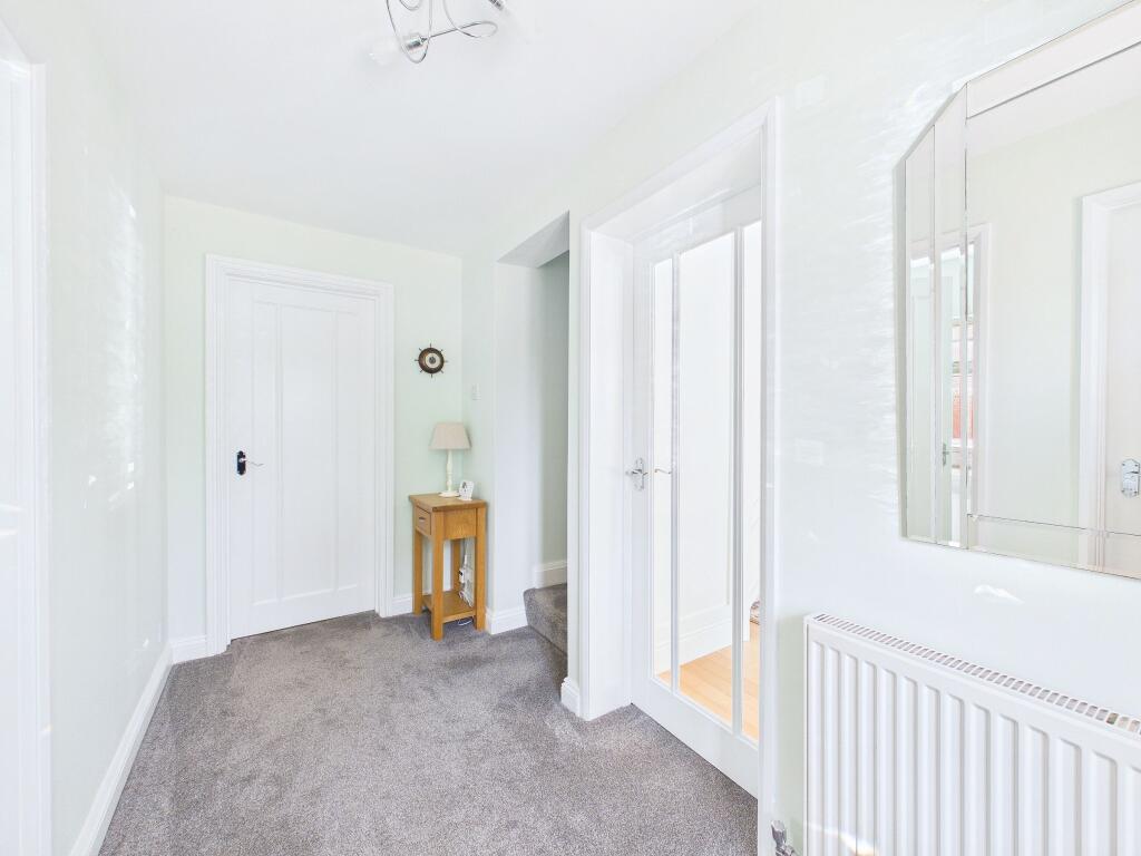 House in St Neots, Crosshall - View 5