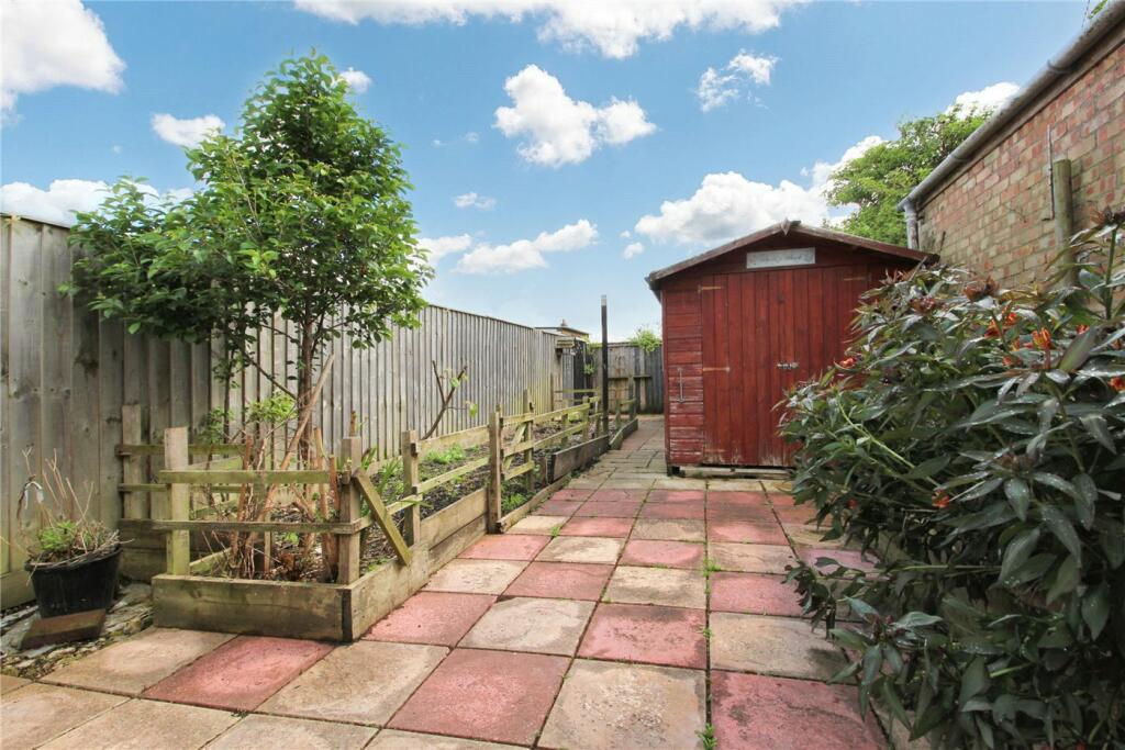 Off Sea View Road, Reydon, Southwold, Suffolk, IP18 photo 4