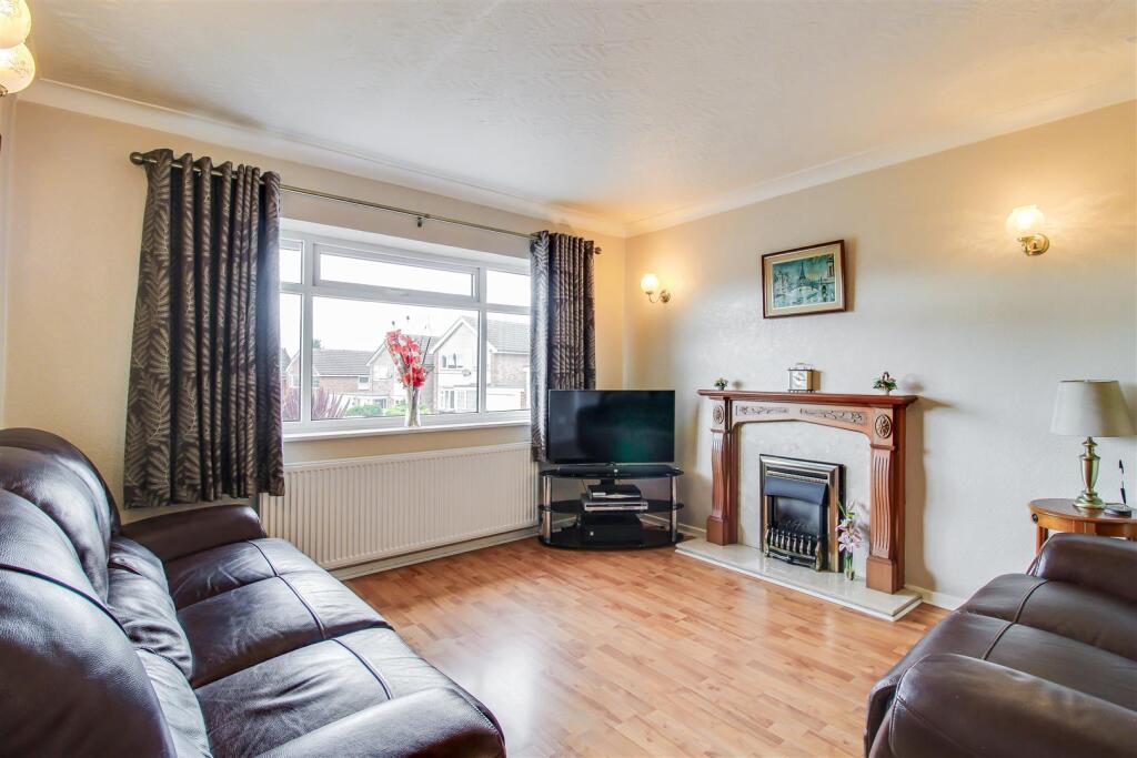 House in Wakefield - View 4