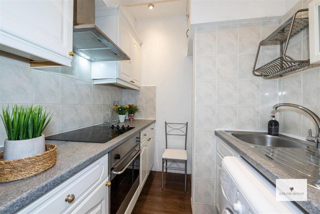 Apartment in London - View 3