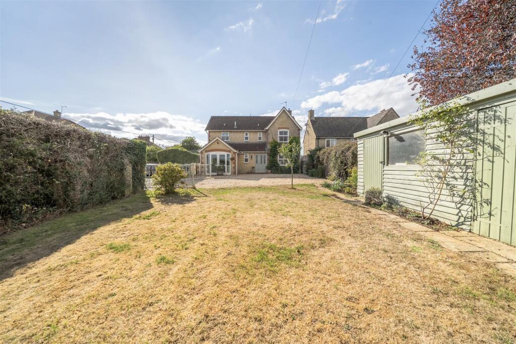 4, Rectory Close, Stanton St. Quintin, Chippenham photo 4