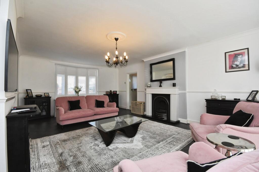 House in London - View 3