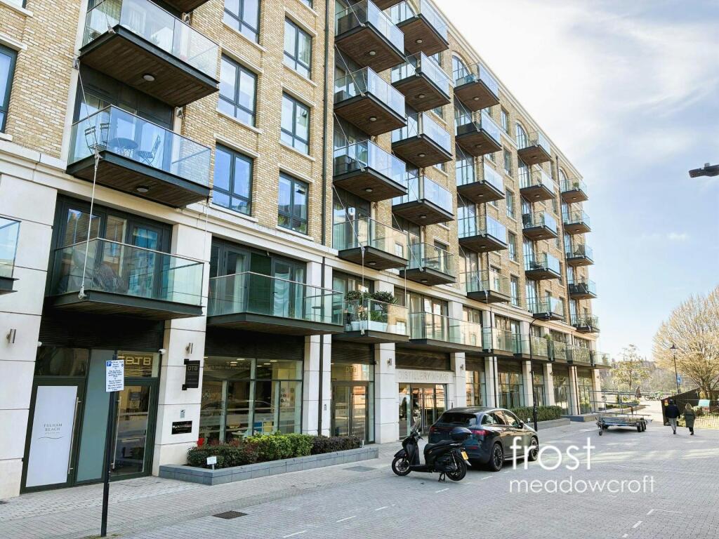 Distillery Wharf, W6.JPG