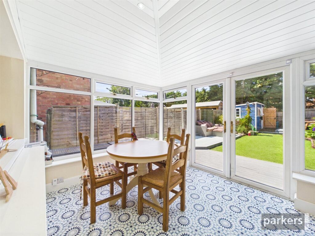Leyburn Close, Woodley, Reading, Berkshire, RG5 - View 6