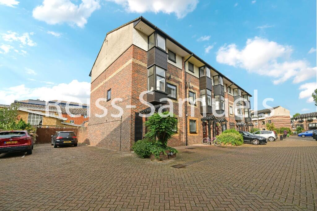 Main image of property: Ironmongers Place, Canary Wharf, London, E14