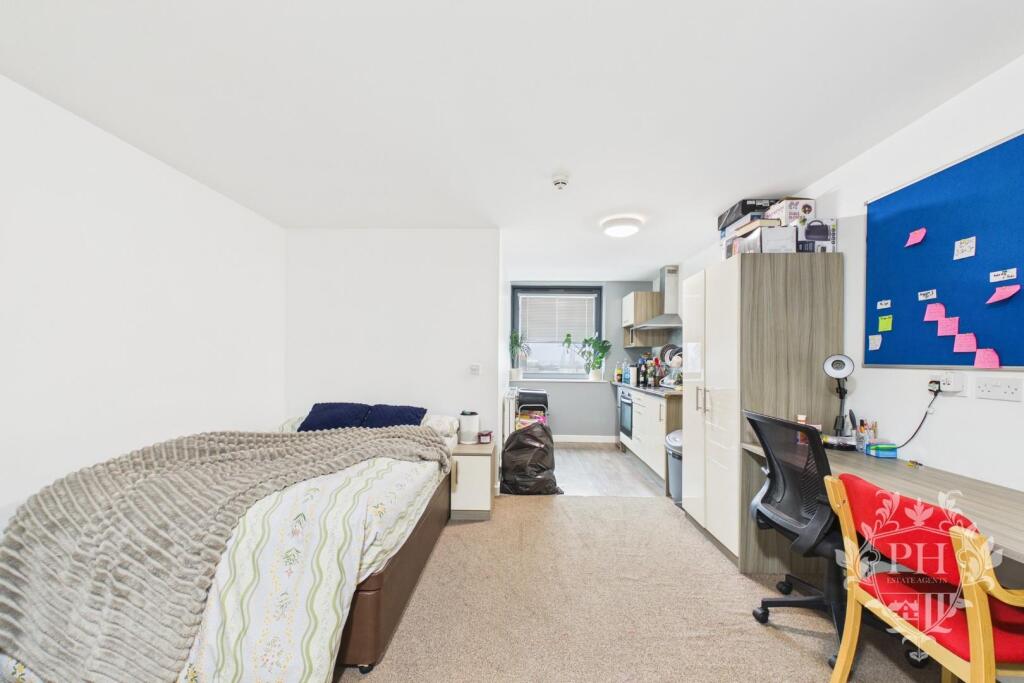 Main image of property: Rede House Corporation Road