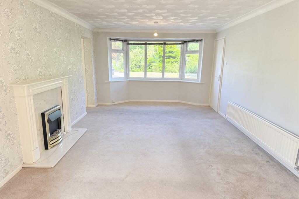 House in Warrington, Ladywood, Burtonwood and Westbrook - View 4