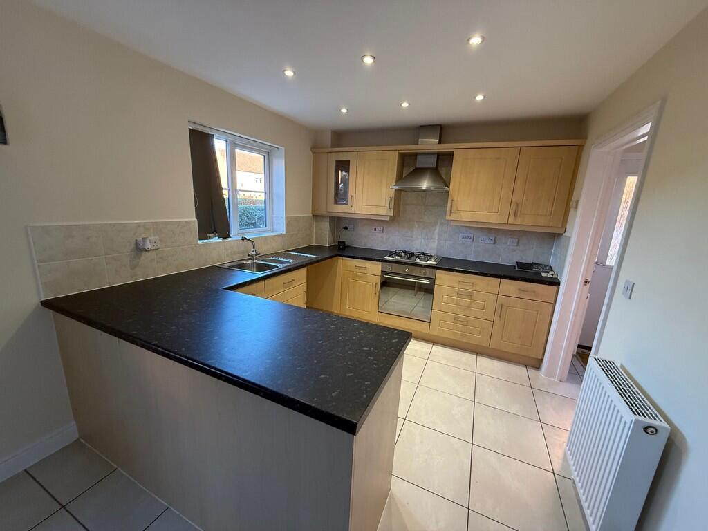 Springbank Drive, Bourne photo 5