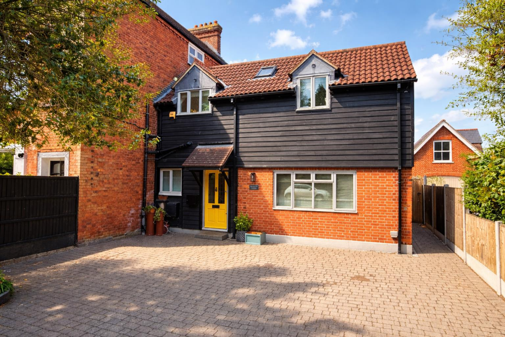 Main image of property: Highland Avenue, Brentwood