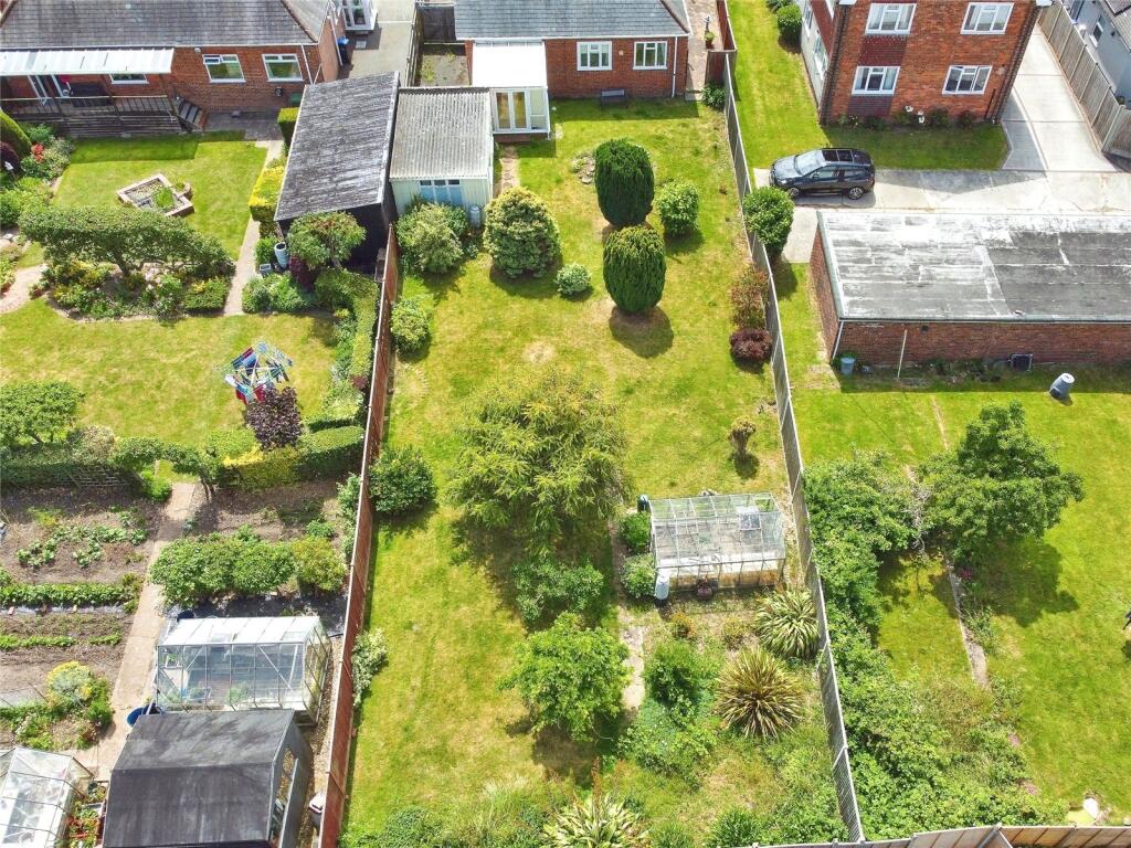 Dominion Road, WORTHING, West Sussex, BN14 - View 2
