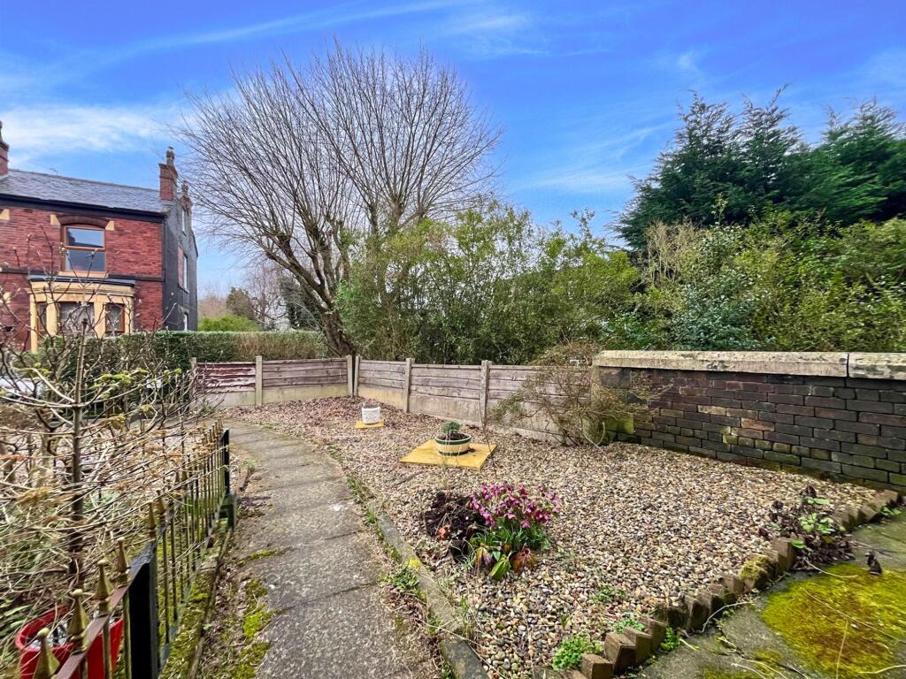 Hulbert Street, Elton, Bury BL8 photo 2