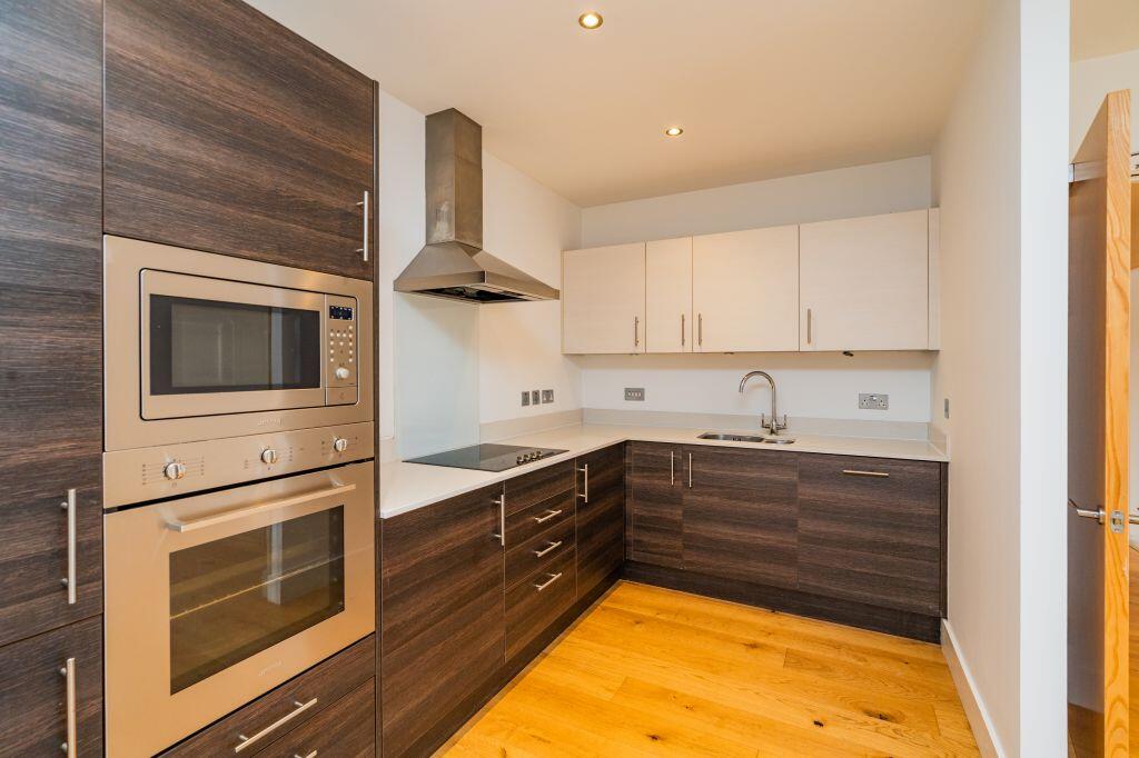 Apartment in Edinburgh - More