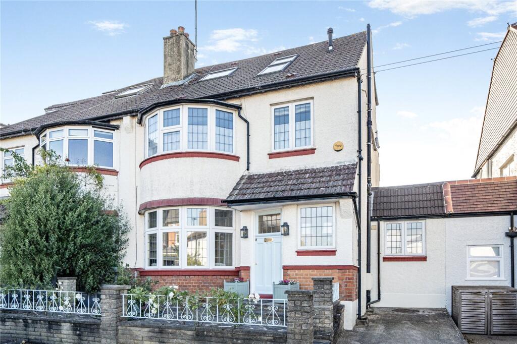 Main image of property: Grasmere Road, London, N10