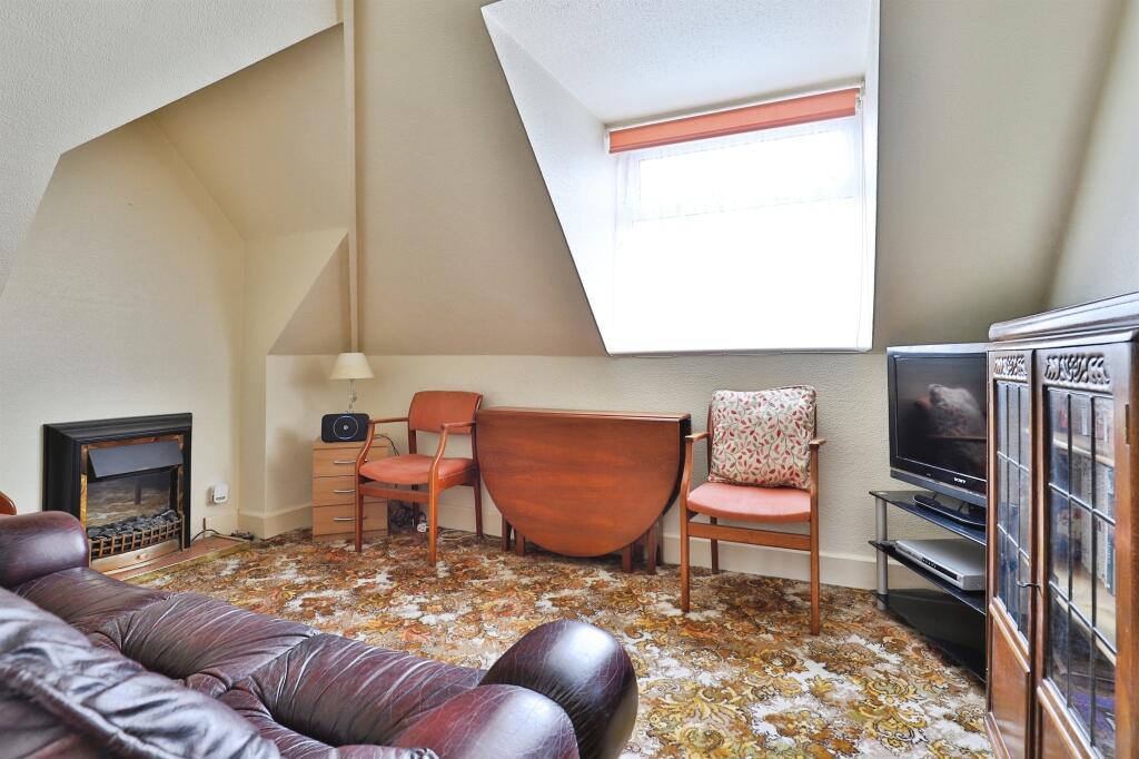 Apartment in Bournemouth - View 5