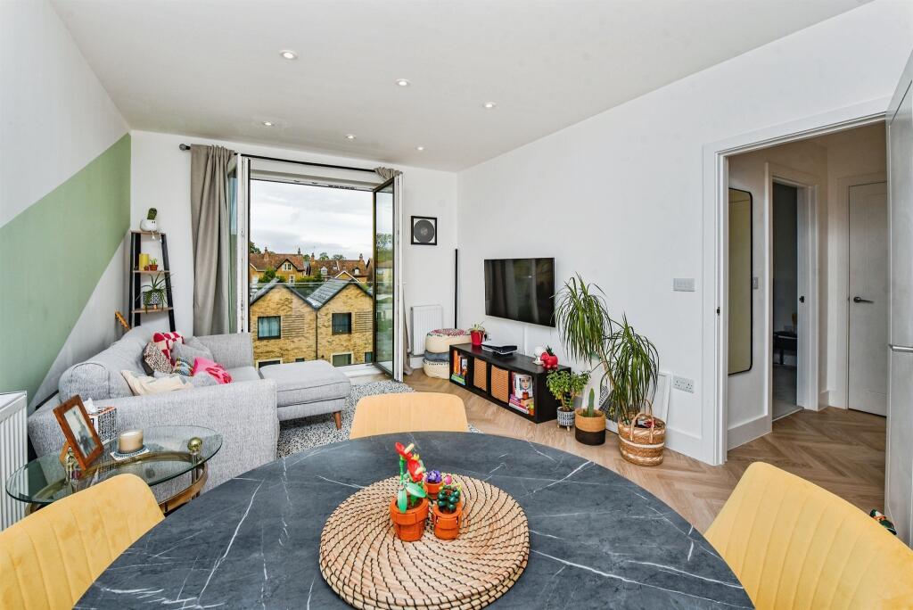 Apartment in Bath - More