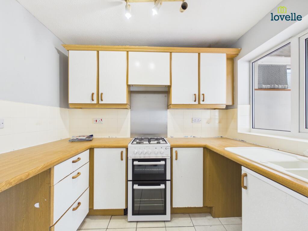 House in Lincoln, Lincolnshire - More