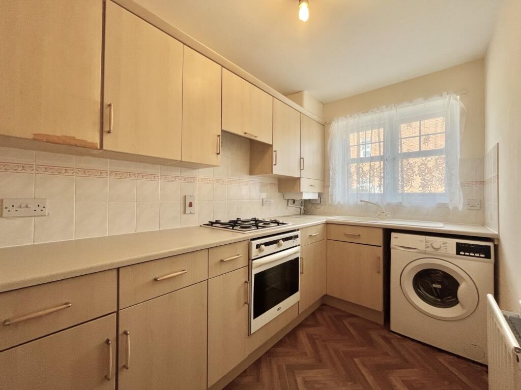 House in Wolverhampton, West Midlands - View 3