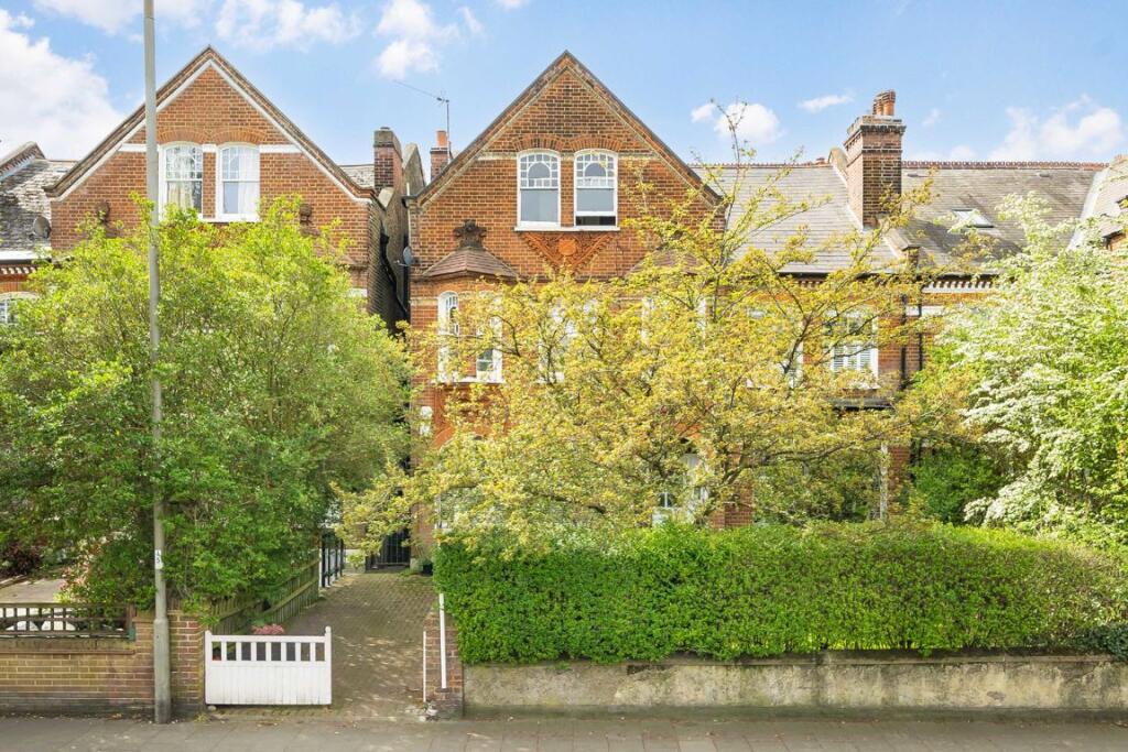 Main image of property: Bedford Hill, Balham