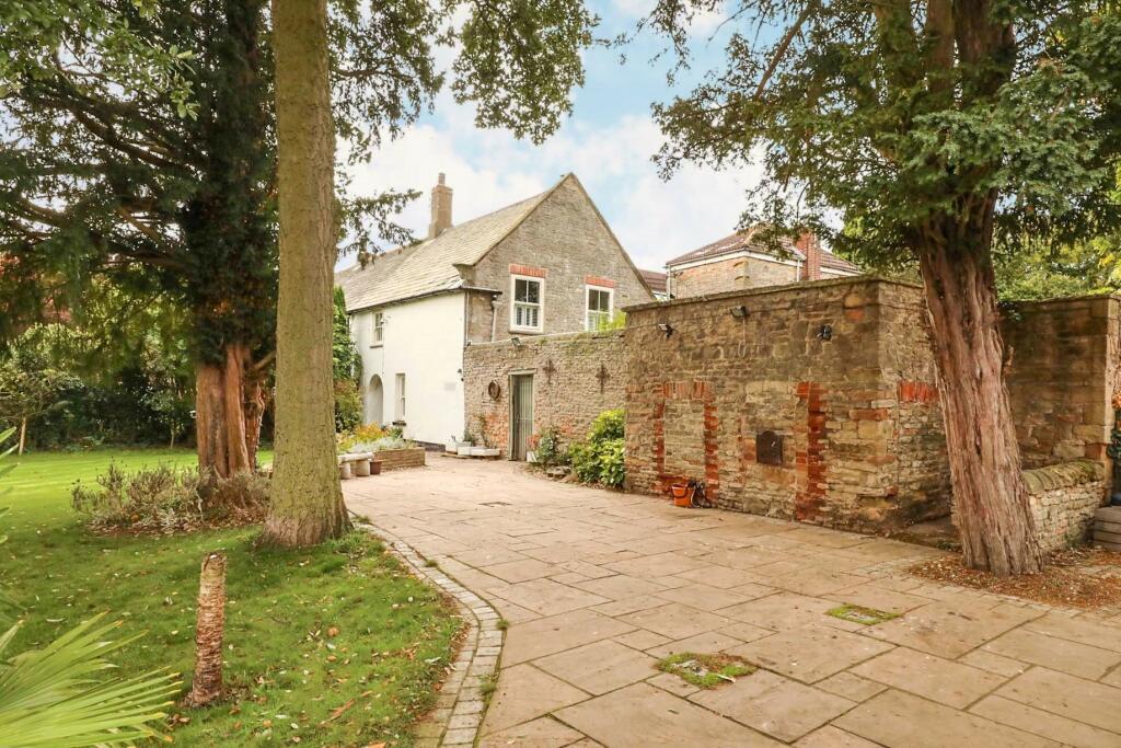 Main image of property: Wallingwells Hall, Wallingwells, Worksop