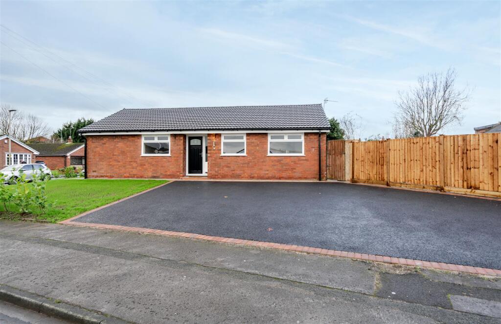 Main image of property: Mayfield Dri, Leigh