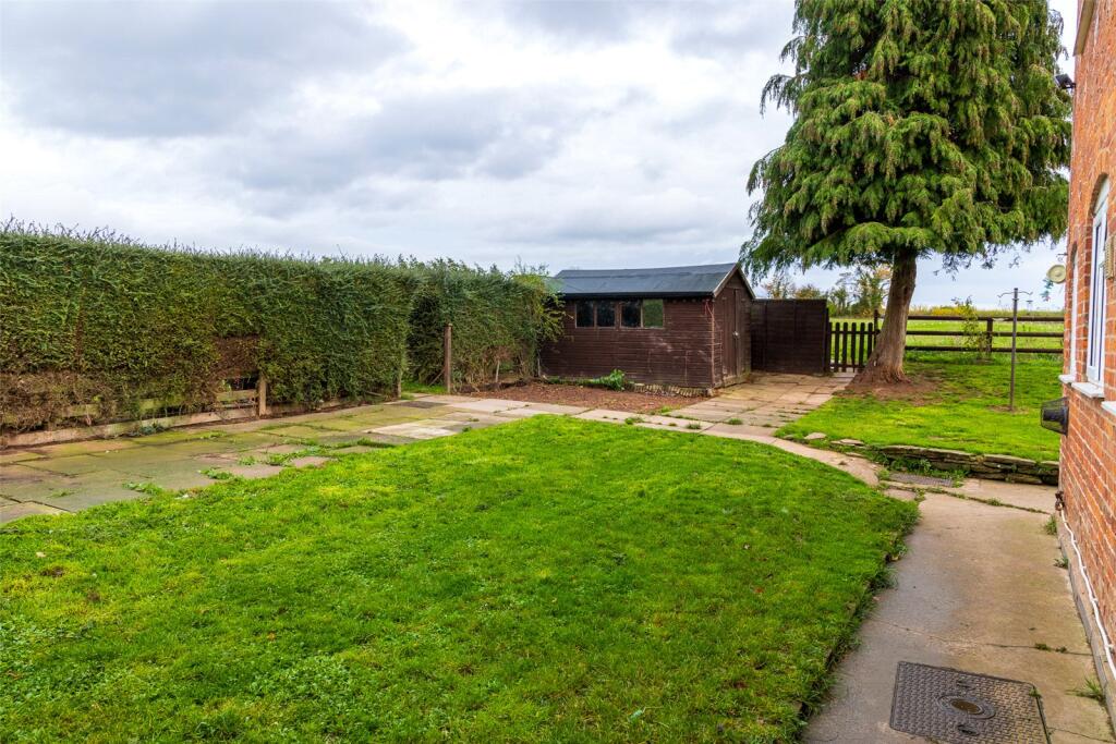 House in Pudleston, Pudlestone - More