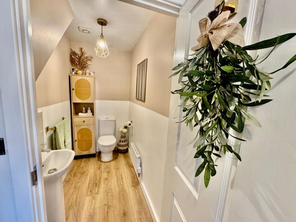 House in Northampton - View 5