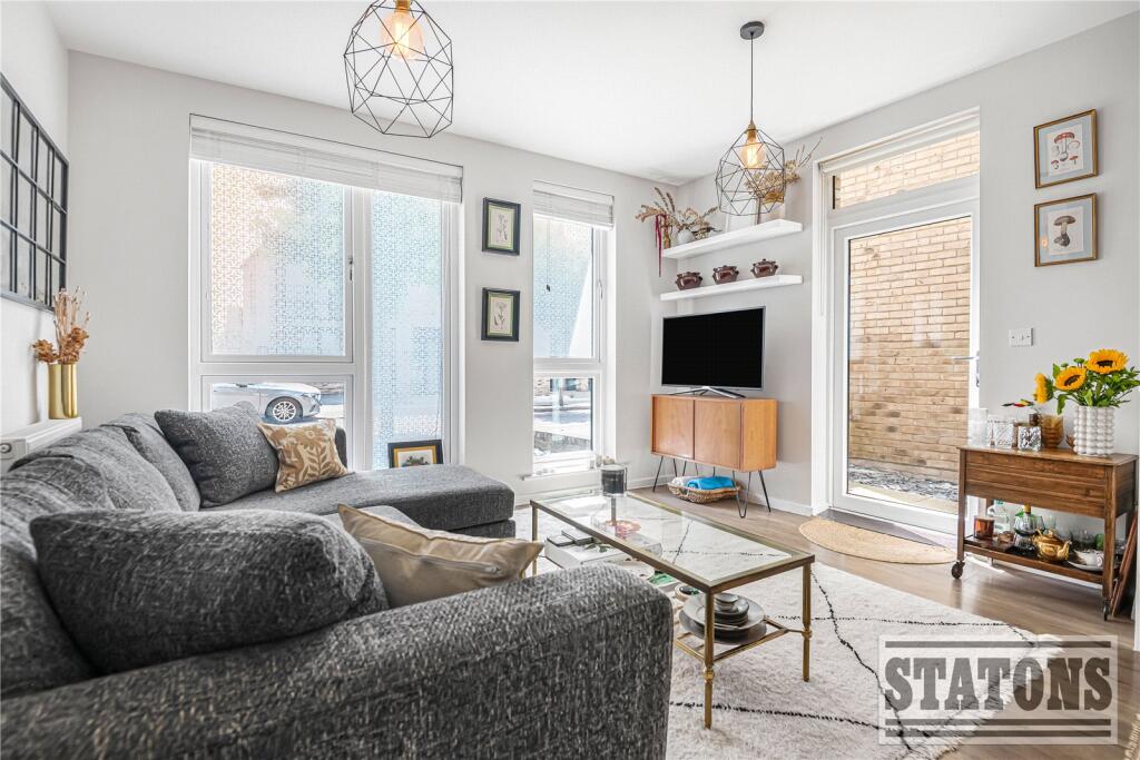 Apartment in Enfield - View 3